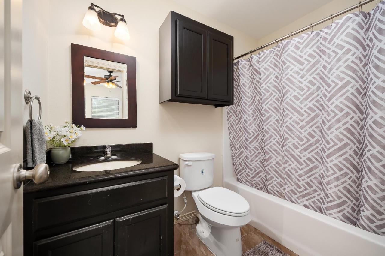 Hummingbird Haven 7 W King Bed Free Parking Patio Διαμέρισμα Pharr Εξωτερικό φωτογραφία